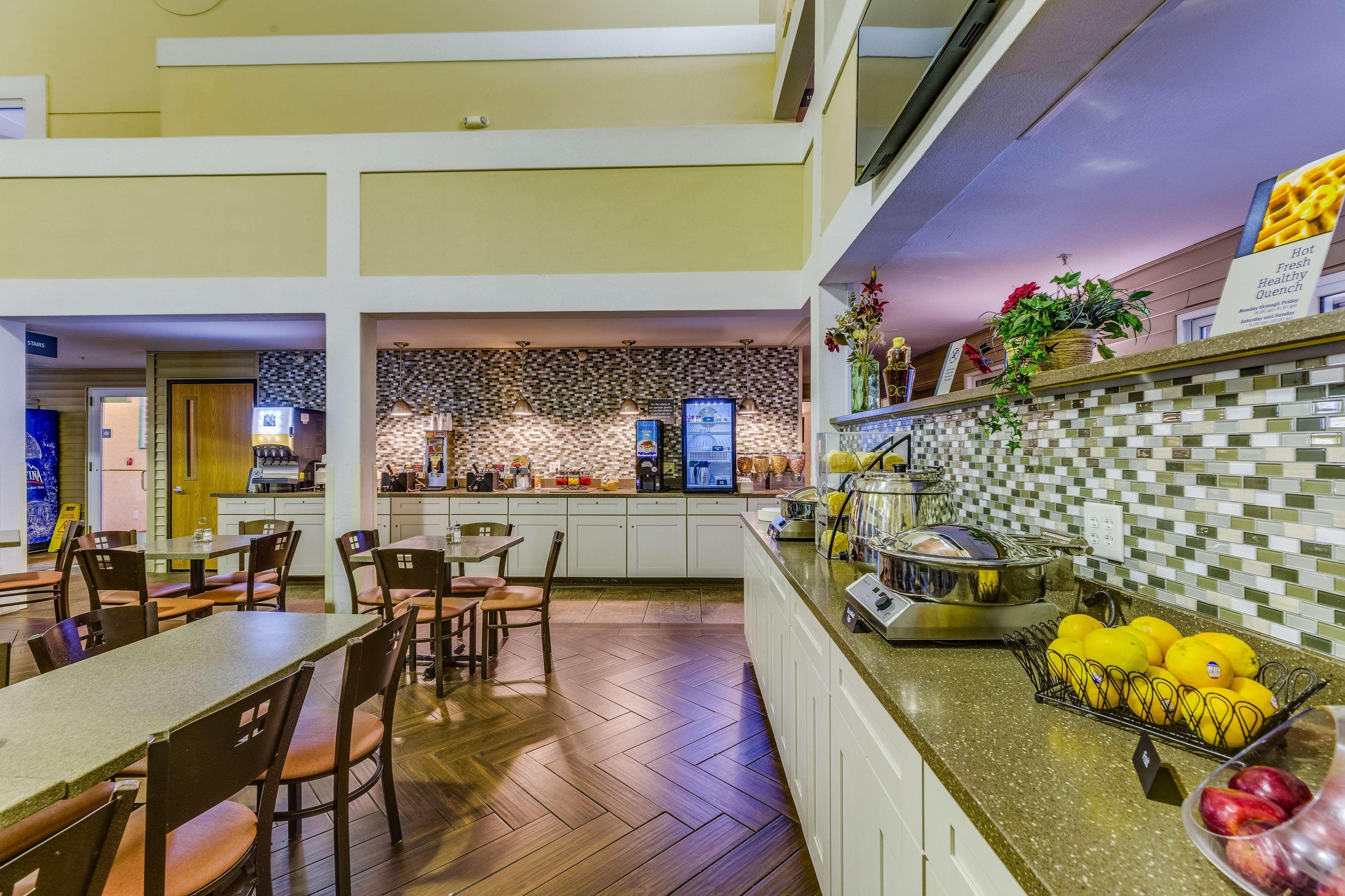 Best Western Lakewinds Лудингтон Экстерьер фото