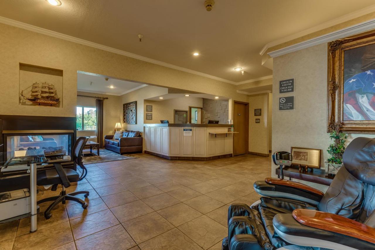 Best Western Lakewinds Лудингтон Экстерьер фото
